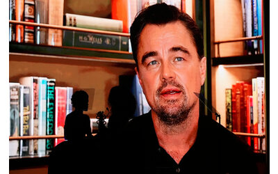 Leonardo DiCaprio bloccato dall attacco di Trump in Venezuela manda un video al Gala del Palm Springs International Film Festival Ecco cos successo