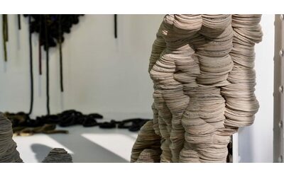 Lo spillover in mostra al Maxxi di Roma un paesaggio di forme che nasce dagli scarti