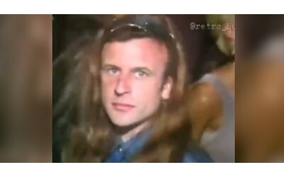 Macron cantante pop, Macron Mac Gyver: il presidente francese si trasforma per lanciare il vertice sull’intelligenza artificiale