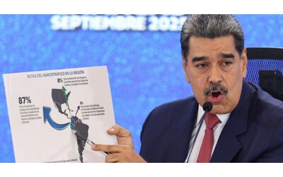 Maduro: “Smantellata cellula finanziata dalla Cia, pianificava un finto attacco a una nave Usa”