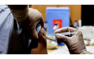 Malattie sessualmente trasmissibili, torna l’emergenza in Italia e in Europa: “Casi in in ripresa, preoccupa la resistenza ai farmaci”