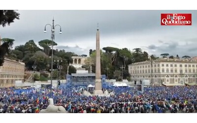 Manifestazione per l’Europa, le immagini di piazza del Popolo gremita. Gli organizzatori: “30mila persone”
