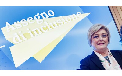 Manovra assegno di inclusione dimezzato il primo mese dopo il rinnovo E sale l alia Rc auto