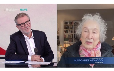 Margaret Atwood da Fazio: “Vi spiego perché la profezia de ‘Il racconto dell’ancella’ si sta avverando” – Video