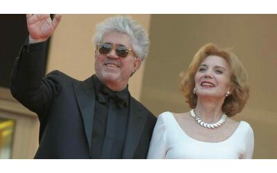 Marisa Paredes morta a Madrid: la musa di Almodovar aveva 78 anni. Sei decenni di carriera tra cinema e teatro