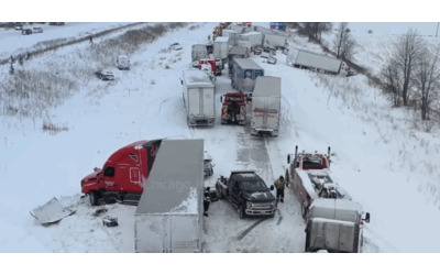 Maxi tamponamento con oltre 100 vetture coinvolte La testimonianza di un automobilista Vedevo a malapena la macchina davanti alla mia stato spaventoso