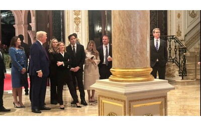 Meloni incontra Donald Trump a Mar-a-Lago. Elogi dal tycoon: ‘Ha preso d’assalto l’Europa’. Nyt: ‘Pressing aggressivo sul caso Cecilia Sala’