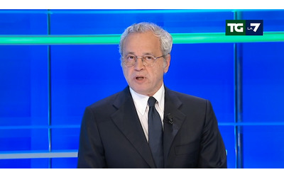 Mentana si commuove nel leggere il testamento di Papa Francesco: “Impossibile non emozionarsi” – Video