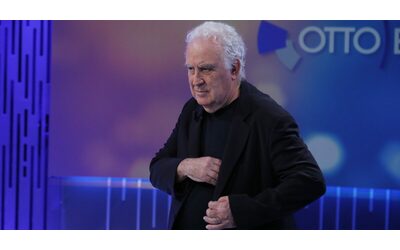 Michele Santoro in Antimafia: “Stragi? Non era Berlusconi a dare ordini a Cosa nostra”. Forza Italia plaude: “Un passo verso la verità”