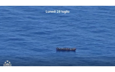 Migranti, Frontex nega le accuse: “Sul soccorso di lunedì Sea Watch dice falsità”
