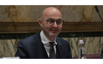 Migranti, il vicepresidente del Csm si schiera col governo: “La legge non può essere superata dal diritto Ue. A rischio equilibri democratici”