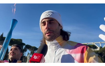 Milano Cortina da Roma inizia il viaggio della fiamma olimpica L emozione di Tamberi Magico Video