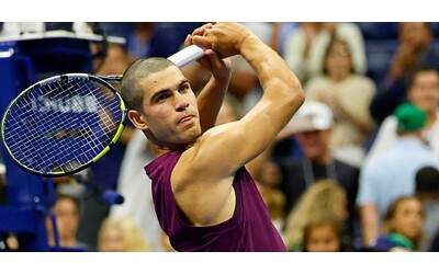 “Mio fratello ha capito male quello che doveva fare con la macchinetta. Era l’unico modo”: Alcaraz svela il vero motivo del nuovo look agli Us Open