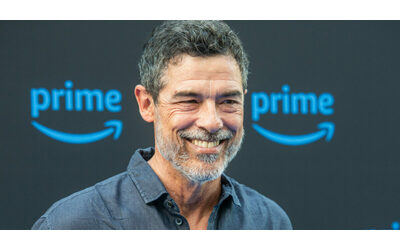 “Mio padre mi ha salvato la vita prima col servizio militare poi a teatro. Ero aggressivo, non andavo a scuola, non aiutavo”: così Alessandro Gassmann