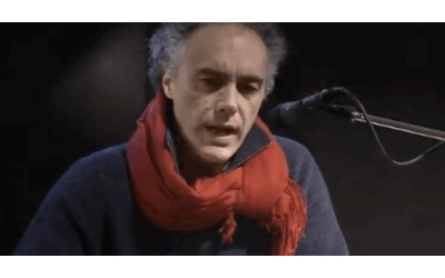 È morto Federico Grassi: il mondo del teatro saluta l’attore che ha recitato con Vittorio Gassman, Dario Fo e Franca Rame