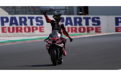 MotoGp a Misano, Bezzecchi vince la sprint race di casa. Tre italiani nelle prime quattro posizioni