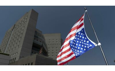 Nicolas Maduro in carcere con El Chapo Luigi Mangione e Ghislaine Maxwell Per lui iniziale isolamento