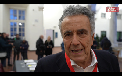 “Non ci può essere democrazia se ci sono disuguaglianze”: Barca apre il convegno a Genova. In platea anche Salis e Schlein