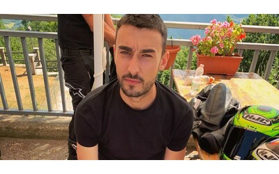 Non vede le auto ferme e si schianta con lo scooter morto un 30enne a Fiesole