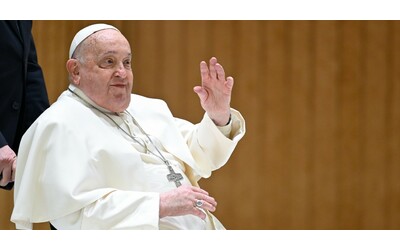 “Notte tranquilla per Papa Francesco al Gemelli”: gli ultimi aggiornamenti medici
