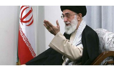 Nucleare, l’Iran smentisce i colloqui con gli Usa a Roma: “Resteranno in Oman”