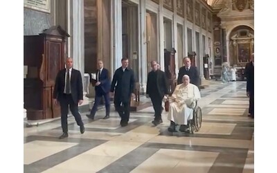 Nuova sorpresa del Papa, stavolta Bergoglio si è presentato a Santa Maria Maggiore (video)