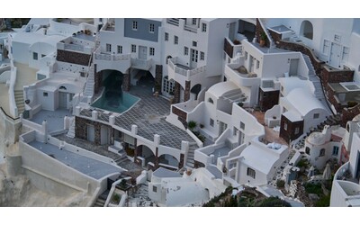 Nuovo sciame sismico colpisce Santorini, registrata scossa di magnitudo 5.3. Oltre 12.800 scosse