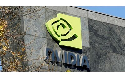 Nvidia arriva a valere 5mila miliardi di dollari, prima al mondo. Dietro il record il boom della domanda di chip per l’Ai
