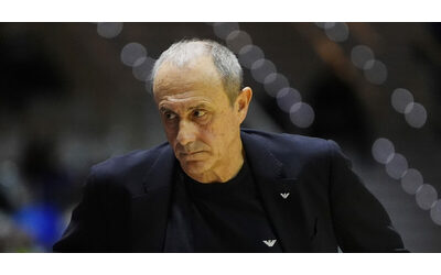 Olimpia Milano Messina si dimette la squadra sar allenata da Poeta