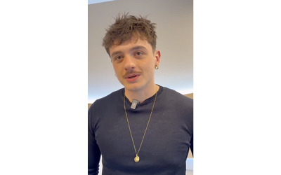 “Ora voglio normalità caffè, siga, focaccia e la mia famiglia. Poi una collaborazione con Lucio Corsi”: le parole di Olly dopo la vittoria a Sanremo 2025