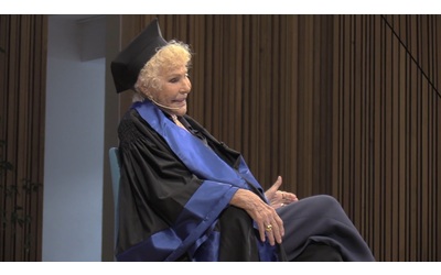 Ornella Vanoni una delle ultime apparizioni in pubblico l emozione per la laurea ad honorem alla Statale