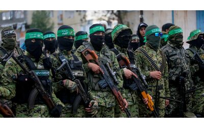 Ostaggi morti, Israele fissa l’ultimatum: Hamas consegni le salme entro oggi
