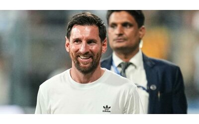 Paga 93mila euro e puoi parlare in privato con Messi polemica per la nuova follia del Goat Tour dell argentino