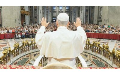 Papa Leone e i primi sei mesi da pontefice il nuovo cerchio magico i bergogliani bocciati e le prime riforme in discontinuit con Francesco