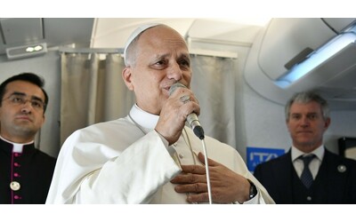 Papa Leone non voleva ma ora diventato l Anti Trump del mondo