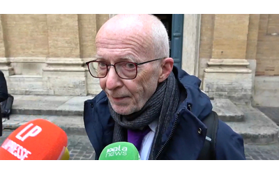 Paragon, l’allarme di Amnesty: “Perché il governo non ha ancora risposto? È preoccupante. Denunciamo l’assenza di regole e controlli”