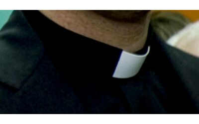 Parroco “anarchico” sospeso dopo incontro online con i fedeli: “Non celebro la messa secondo Concilio Vaticano II”