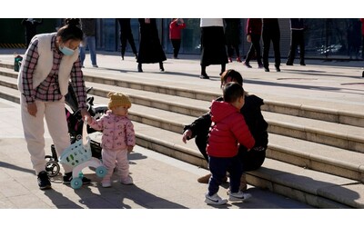 Parti gratuiti e preservativi tassati il piano della Cina contro il calo delle nascite
