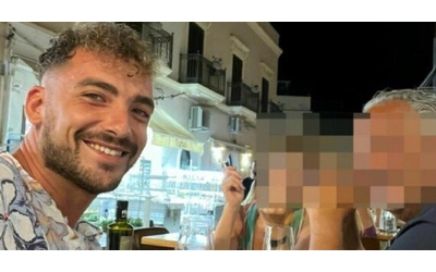 Pestato a Lanzarote, in coma il trentenne italiano Salvatore Sinagra. Il padre: “Non si sa chi è stato né perché, l’Italia ci aiuti”