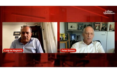 Peter Gomez e Luigi De Magistris parlano di corruzione e di politica: rivedi...