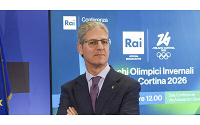 Petrecca travolto dalle critiche per la telecronaca della cerimonia di Milano-Cortina: “Ci metta la faccia, se ne vada”