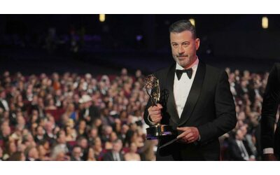 “Piange come un bambino di  4 anni per un pesciolino rosso”: lo show di Jimmy Kimmel sospeso dopo le sue parole su Trump e la morte di Charlie Kirk