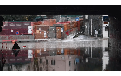 Piogge in Liguria, preoccupano le frane: prolungata l’allerta arancione. Allagamenti in...