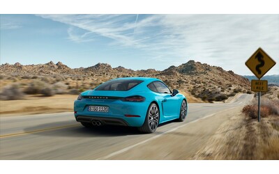 Porsche valuta lo stop alle versioni elettriche di Boxster e Cayman per tagliare i costi