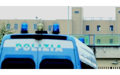 Prato, 35enne fermato per tentato omicidio: “Sparò in faccia a una donna”. La vittima ha aiutato a identificarlo