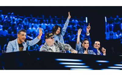 “Preparo grandi pagliacciate”: Jake La Furia carico per X Factor 2025. Giorgia: “L’empatia è importante”. Il Bootcamp cambia e il gioco si fa più duro