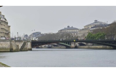 Quattro cadaveri ripescati nella Senna a sud di Parigi, aperte indagini distinte