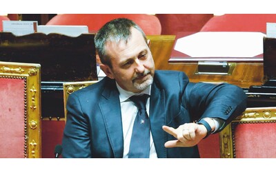 Querela dal pm contabile, la Giunta per le autorizzazioni vota l’insindacabilità degli attacchi di Delmastro