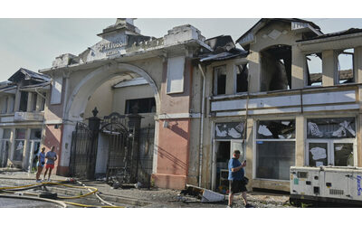 Raid russi su Odessa. “Morti e feriti a Sochi”. Costa a Xi: “La Cina usi la sua influenza per fermare la guerra”