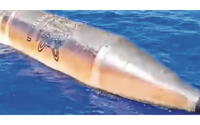 Relitto israeliano vicino Lampedusa, Crosetto: “Missile? No, pezzo di satellite”. Intanto...